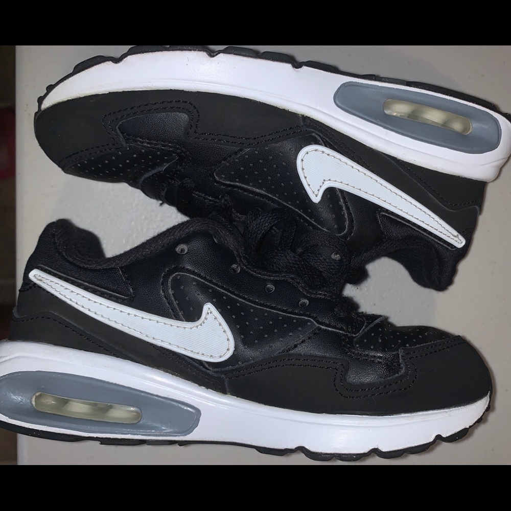 Kids 11.5c Nike air max